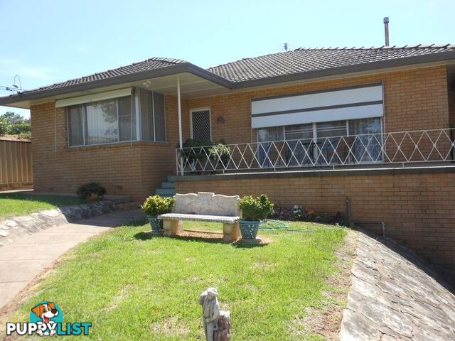 25 Fontenoy St YOUNG NSW 2594