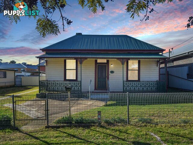 105 Nasmyth Street YOUNG NSW 2594