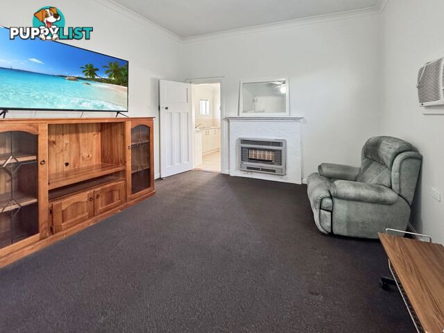 105 Nasmyth Street YOUNG NSW 2594