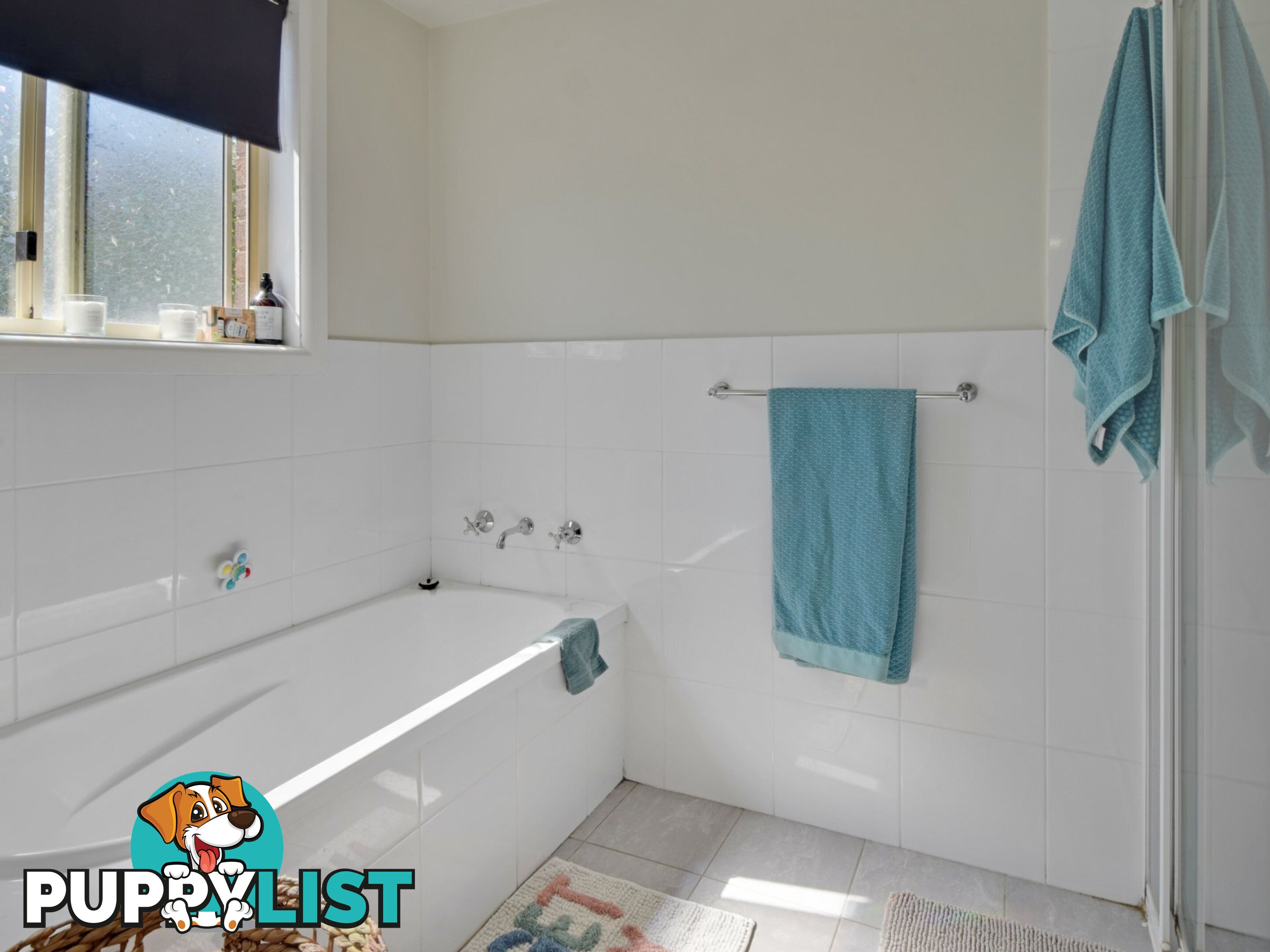 7 Pineview Crt YOUNG NSW 2594