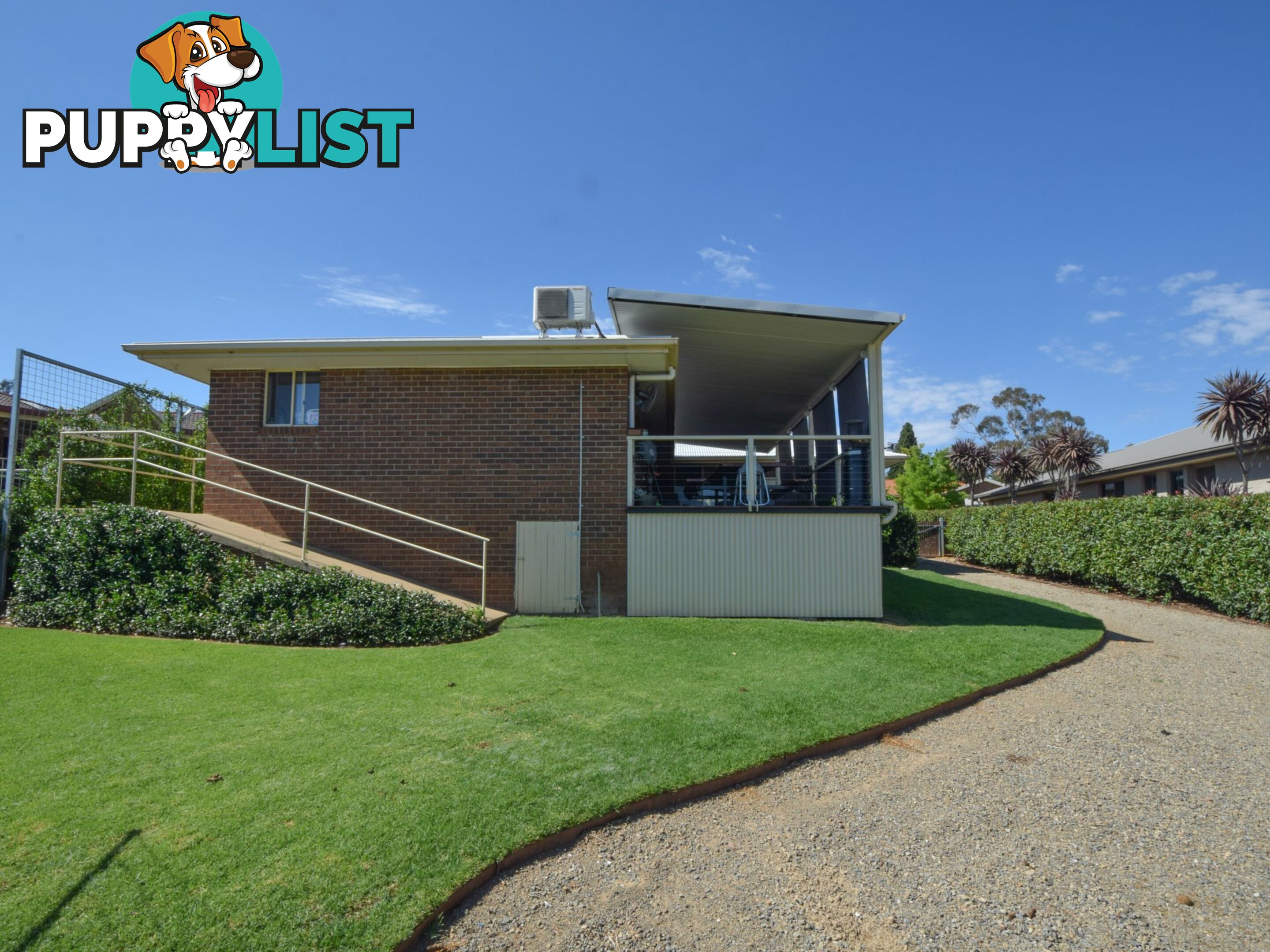 7 Pineview Crt YOUNG NSW 2594
