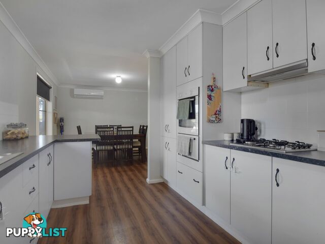 7 Pineview Crt YOUNG NSW 2594