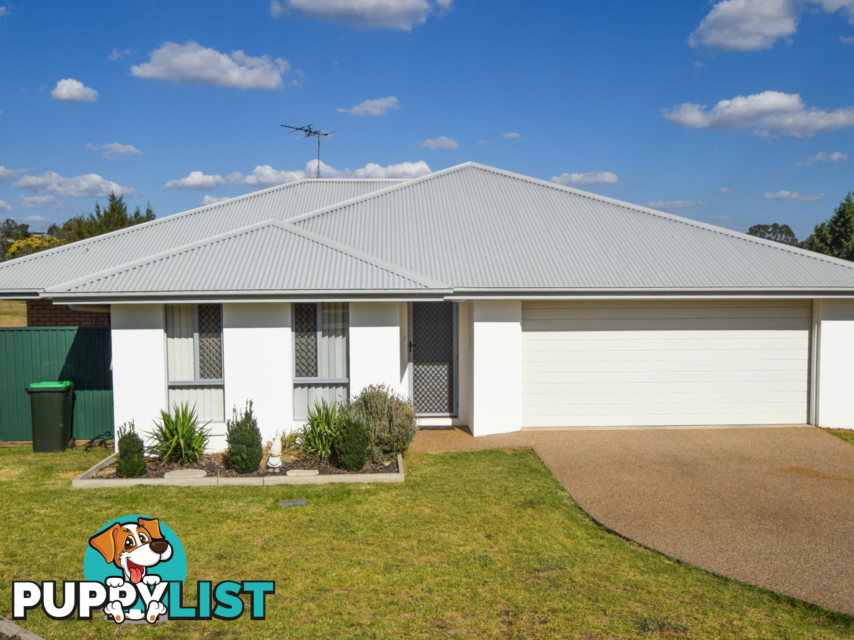 14 Molloy Place YOUNG NSW 2594