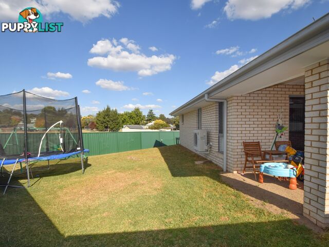 14 Molloy Place YOUNG NSW 2594