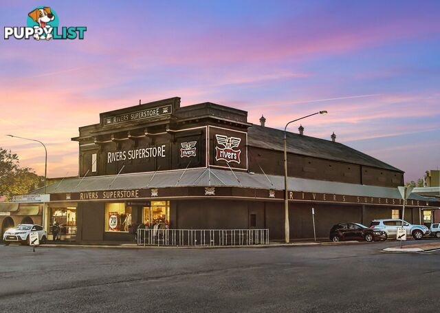 241 Boorowa Street YOUNG NSW 2594