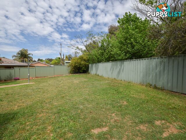 7 Charles Crescent YOUNG NSW 2594