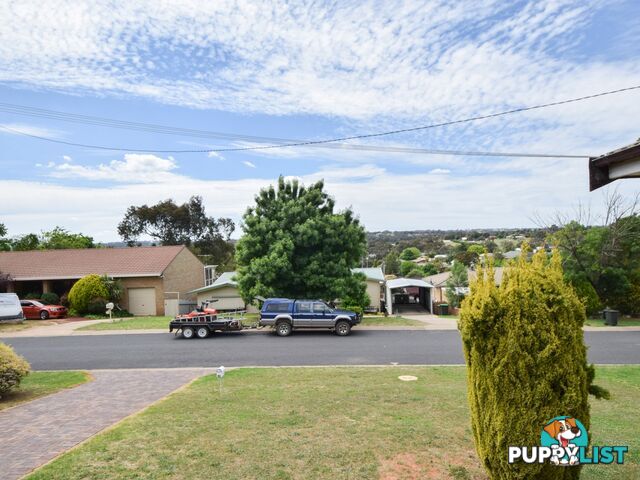 7 Charles Crescent YOUNG NSW 2594