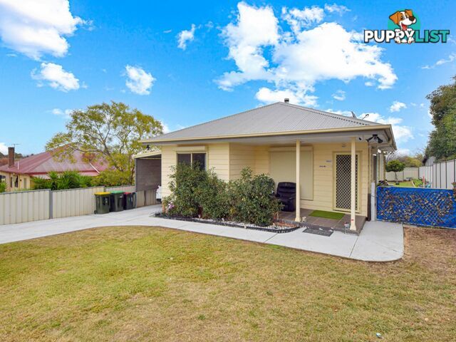 17 Taylor Rd YOUNG NSW 2594