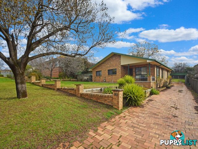 33 Cowper Street YOUNG NSW 2594