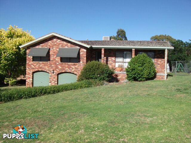 7 Renmark Ave YOUNG NSW 2594