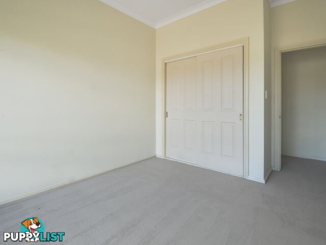 30 Pineview Crt YOUNG NSW 2594