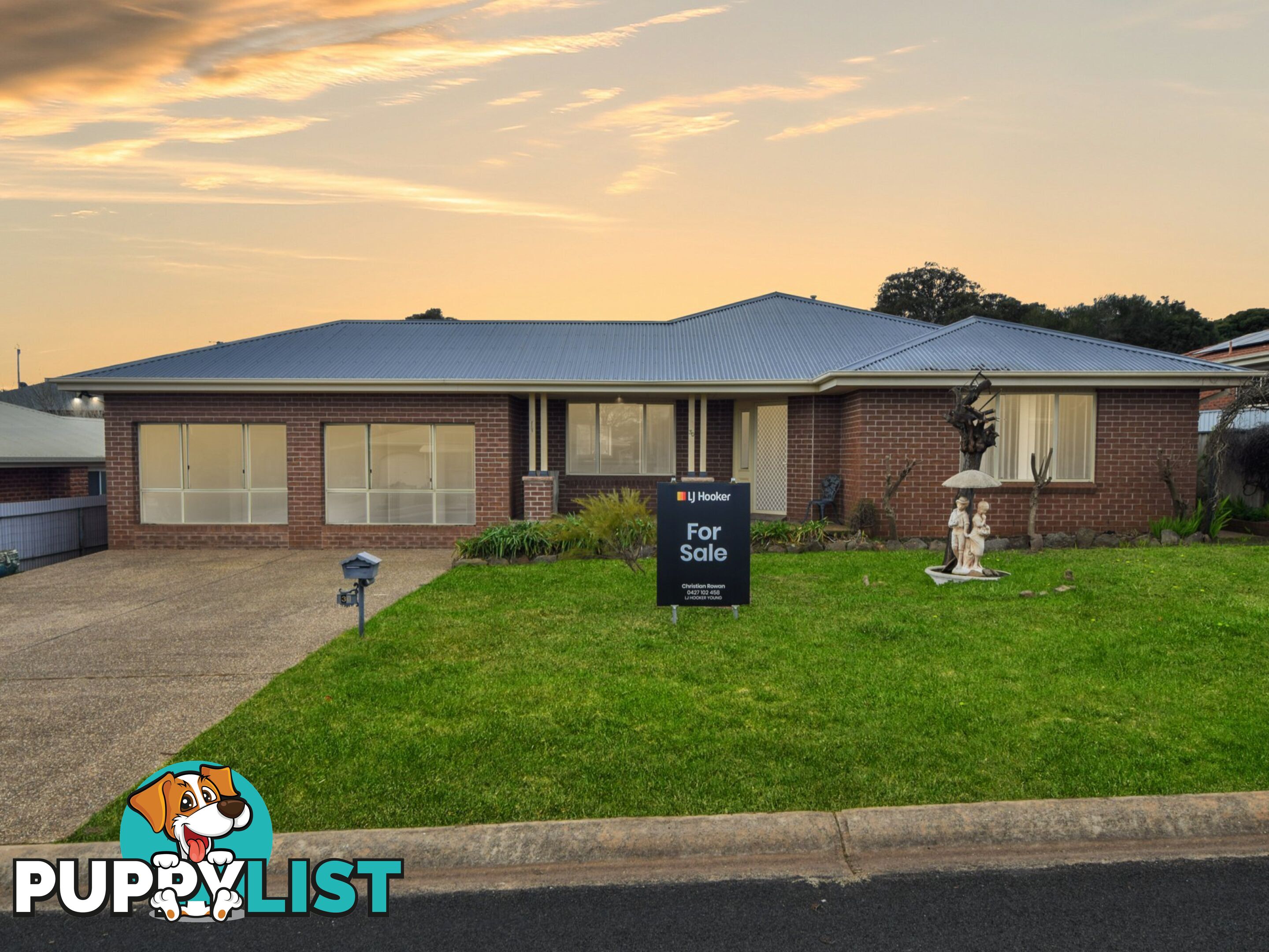 30 Pineview Crt YOUNG NSW 2594
