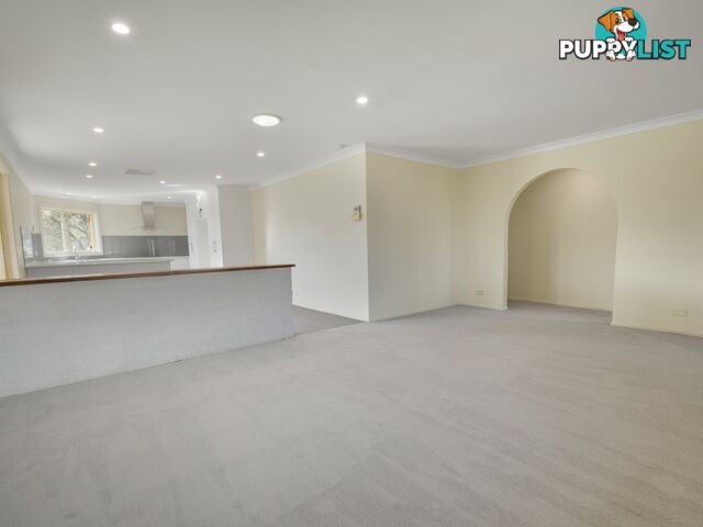 30 Pineview Crt YOUNG NSW 2594
