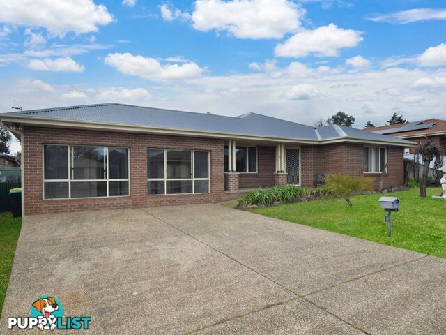 30 Pineview Crt YOUNG NSW 2594