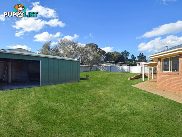 30 Pineview Crt YOUNG NSW 2594