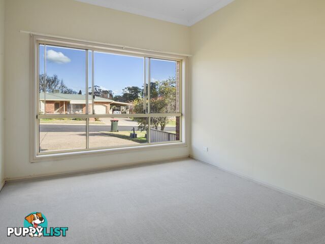 30 Pineview Crt YOUNG NSW 2594