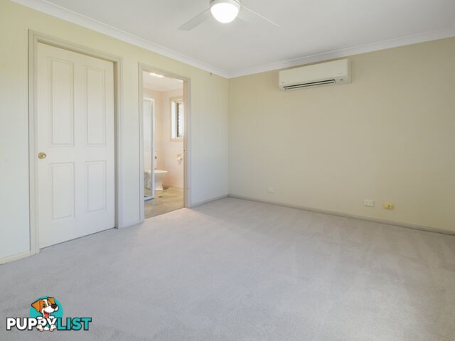 30 Pineview Crt YOUNG NSW 2594