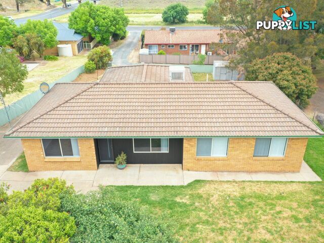 108 Edwards Street YOUNG NSW 2594