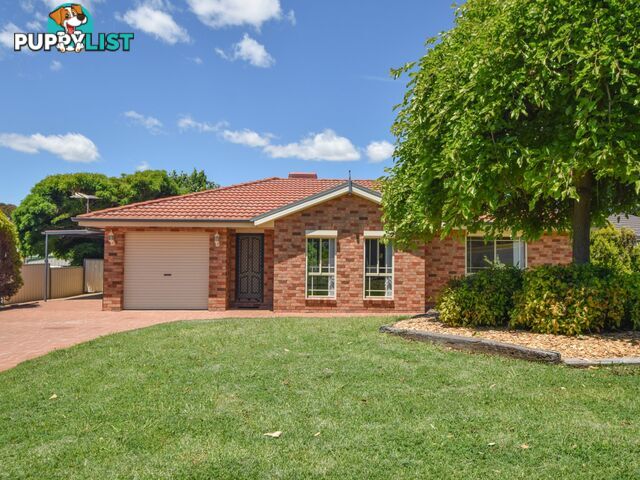 14 Hargreaves Crescent YOUNG NSW 2594