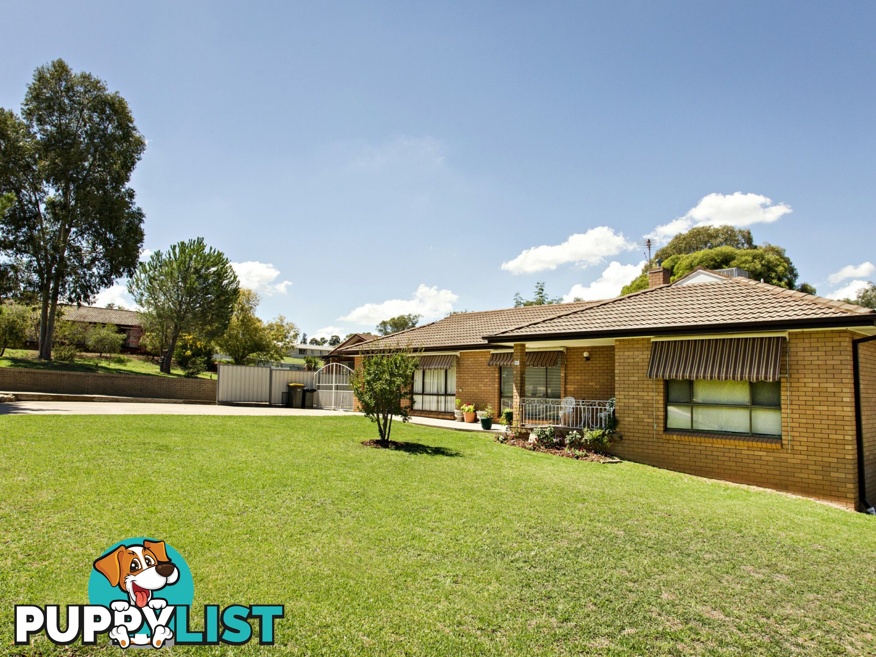 67 Blackett Avenue YOUNG NSW 2594