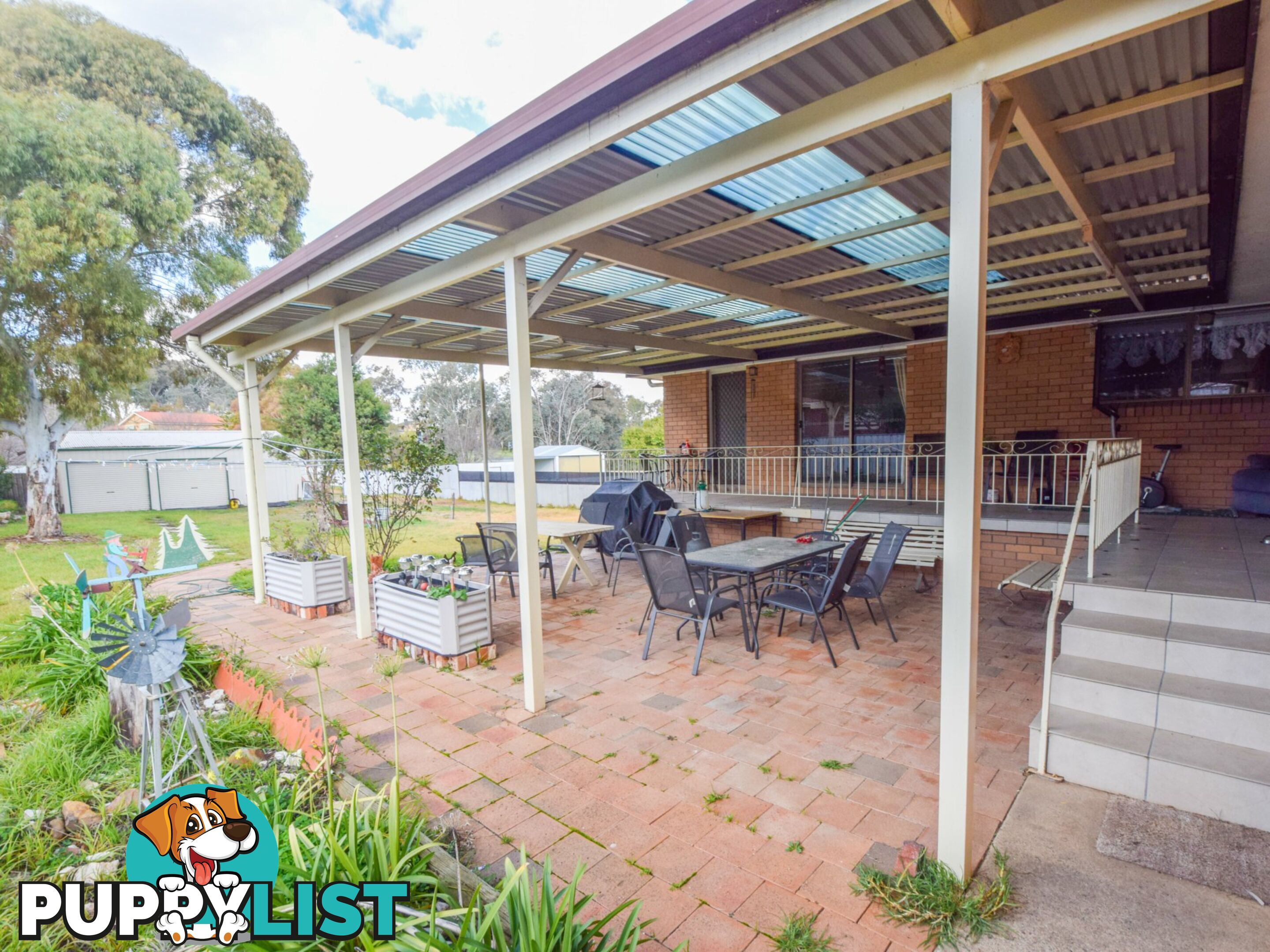 67 Blackett Avenue YOUNG NSW 2594