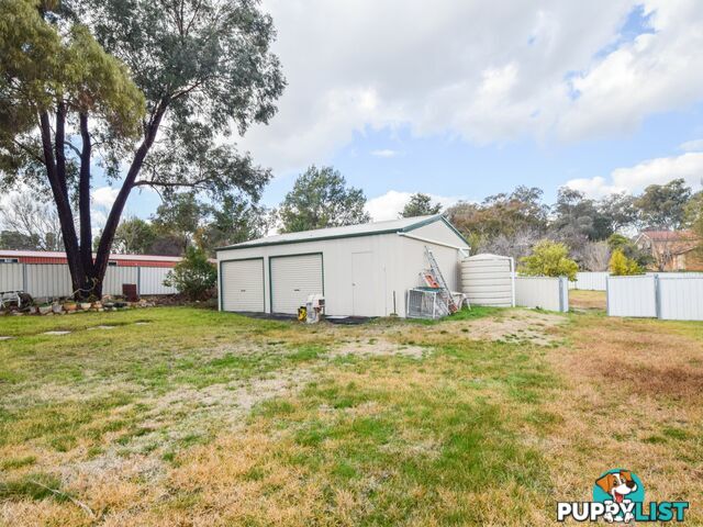 67 Blackett Avenue YOUNG NSW 2594