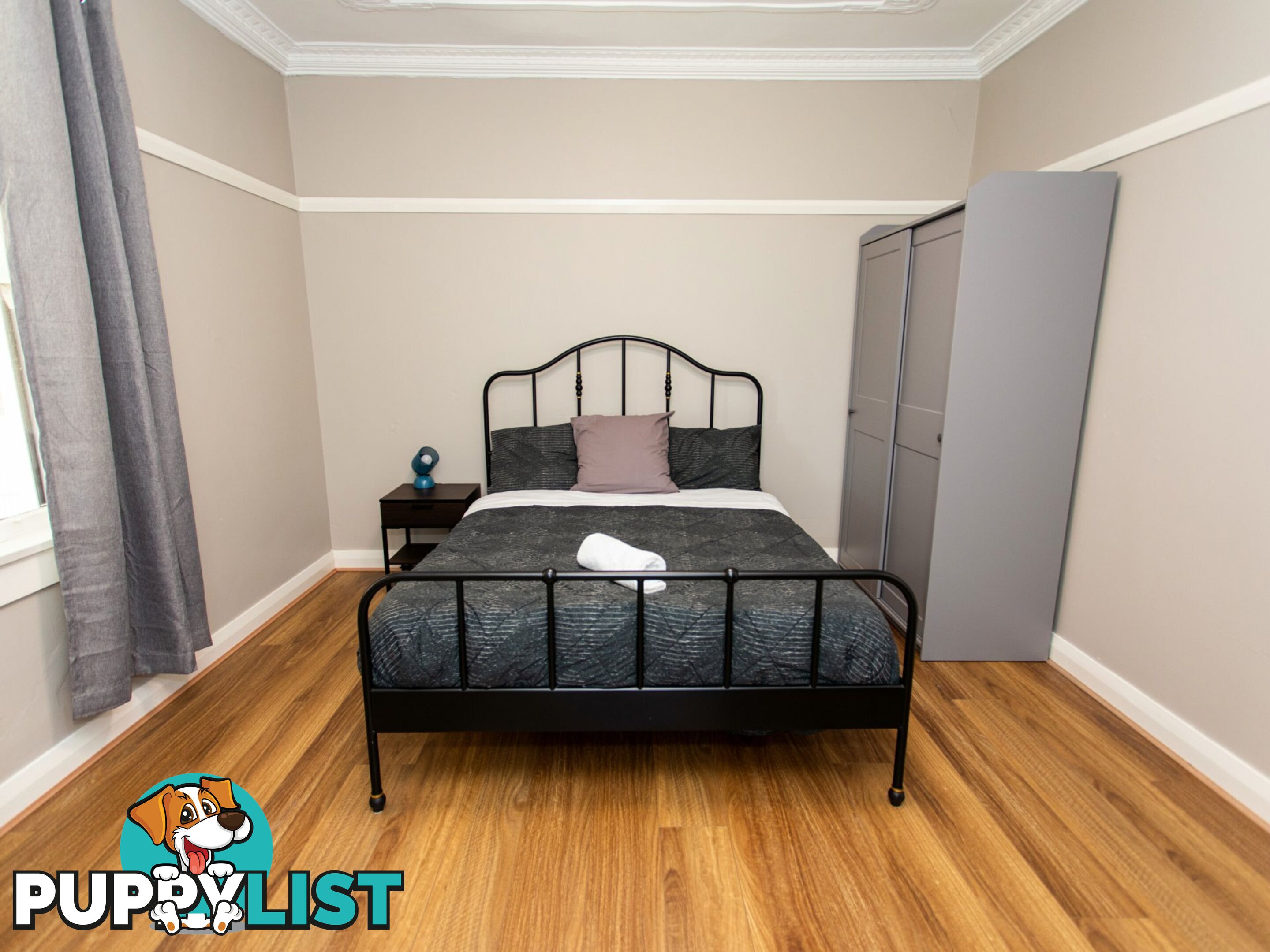 Room 1/12 Spring Street YOUNG NSW 2594