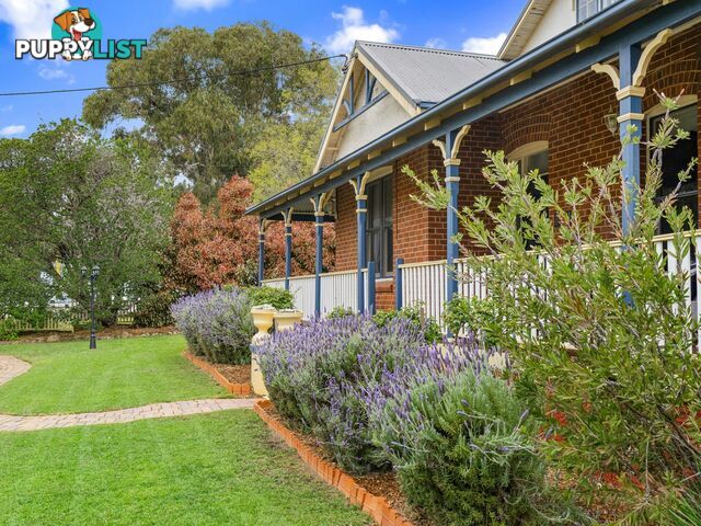 64 Allanan Street YOUNG NSW 2594