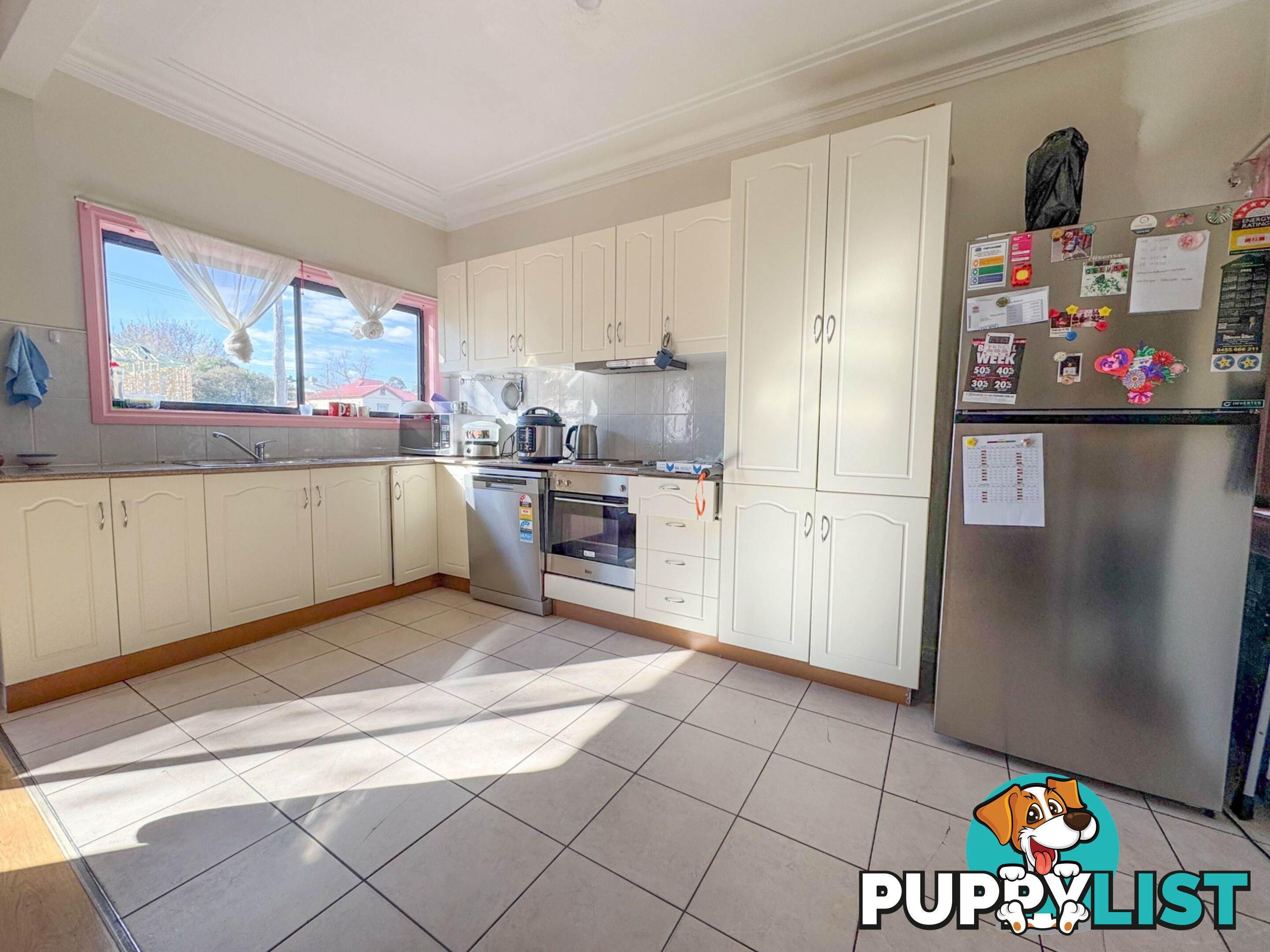 92 William Street YOUNG NSW 2594