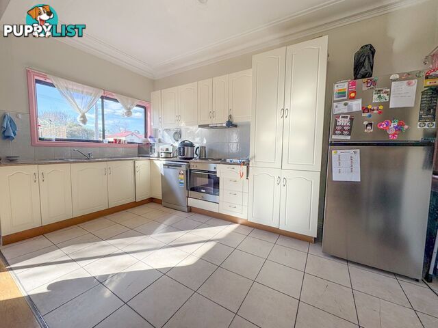 92 William Street YOUNG NSW 2594