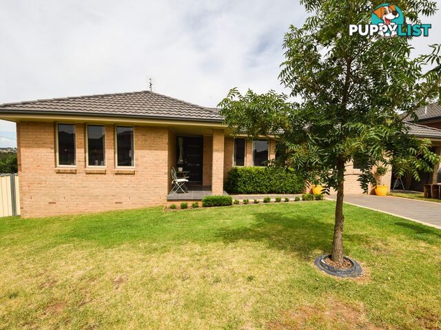 1 Hambrook Place YOUNG NSW 2594