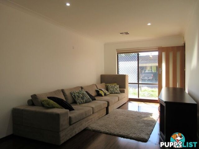 8 82-84 Waddell St BICTON WA 6157