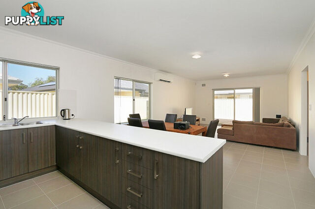 4 Brooksedge Boulevard MADDINGTON WA 6109