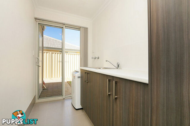 4 Brooksedge Boulevard MADDINGTON WA 6109