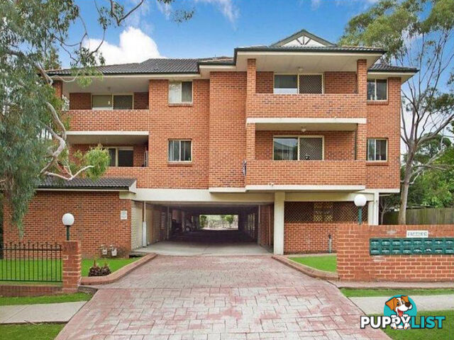 8/4-6 Wigram Street HARRIS PARK NSW 2150