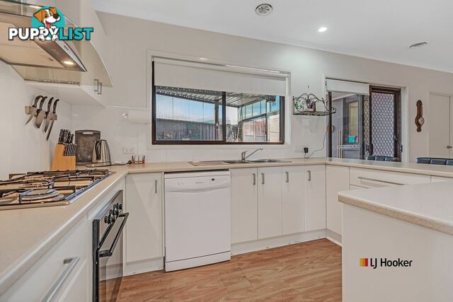 15 Pevensey Place ECHUCA VIC 3564