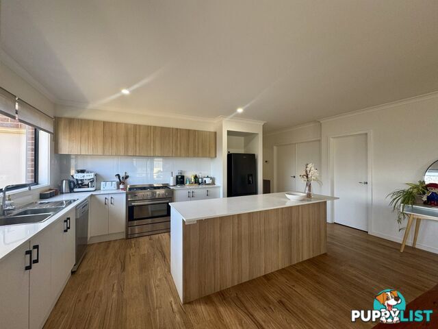 8 Tarrnook Drive STRATHFIELDSAYE VIC 3551
