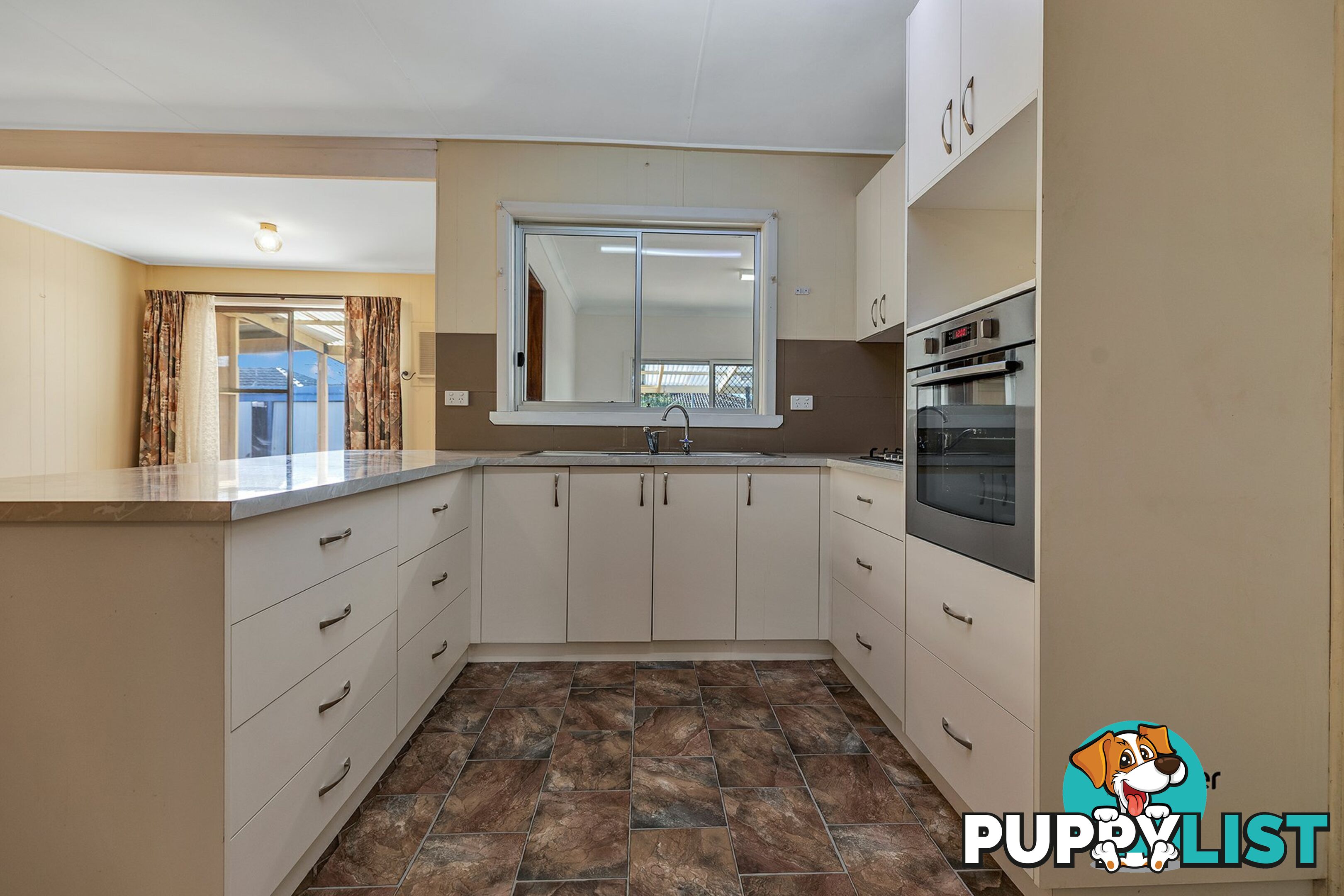37 Queen St ROCHESTER VIC 3561
