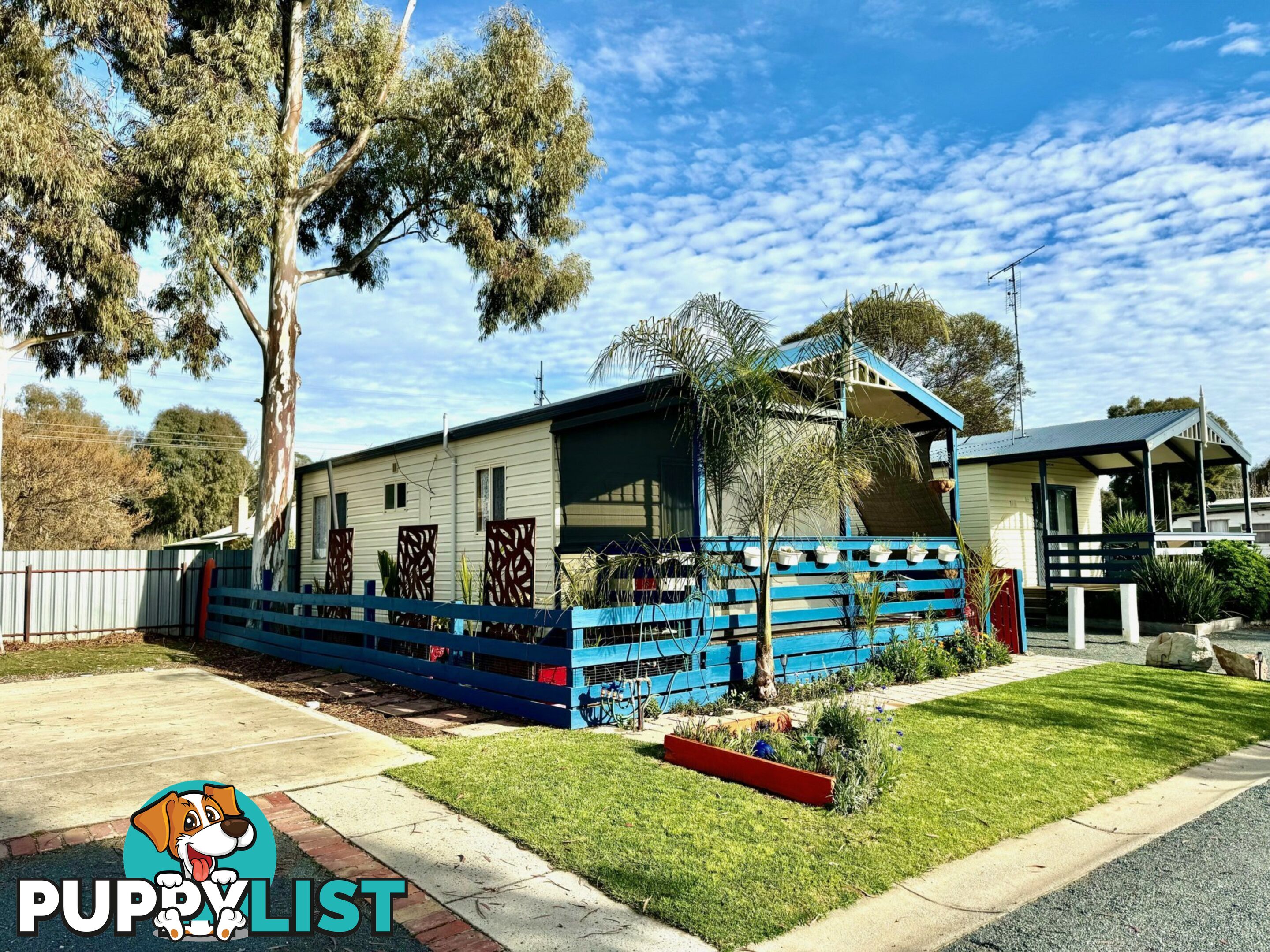 Cabin 15 25-51 Crescent Street ECHUCA VIC 3564