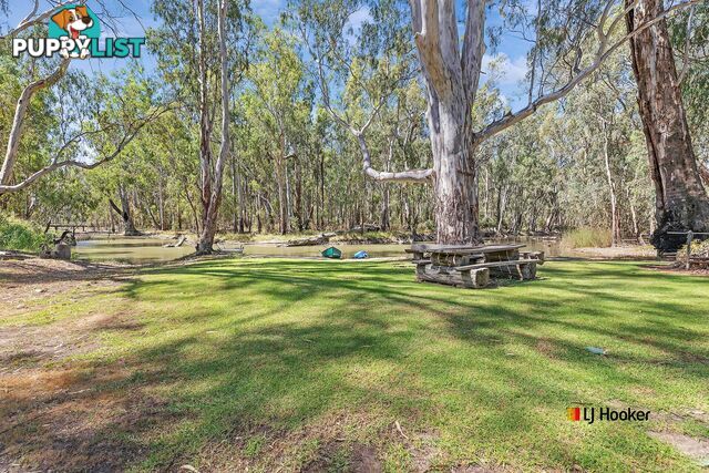 18 Clifton Street East MATHOURA NSW 2710