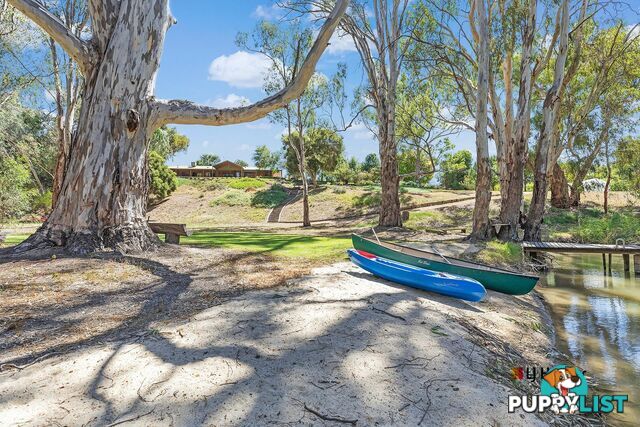 18 Clifton Street East MATHOURA NSW 2710