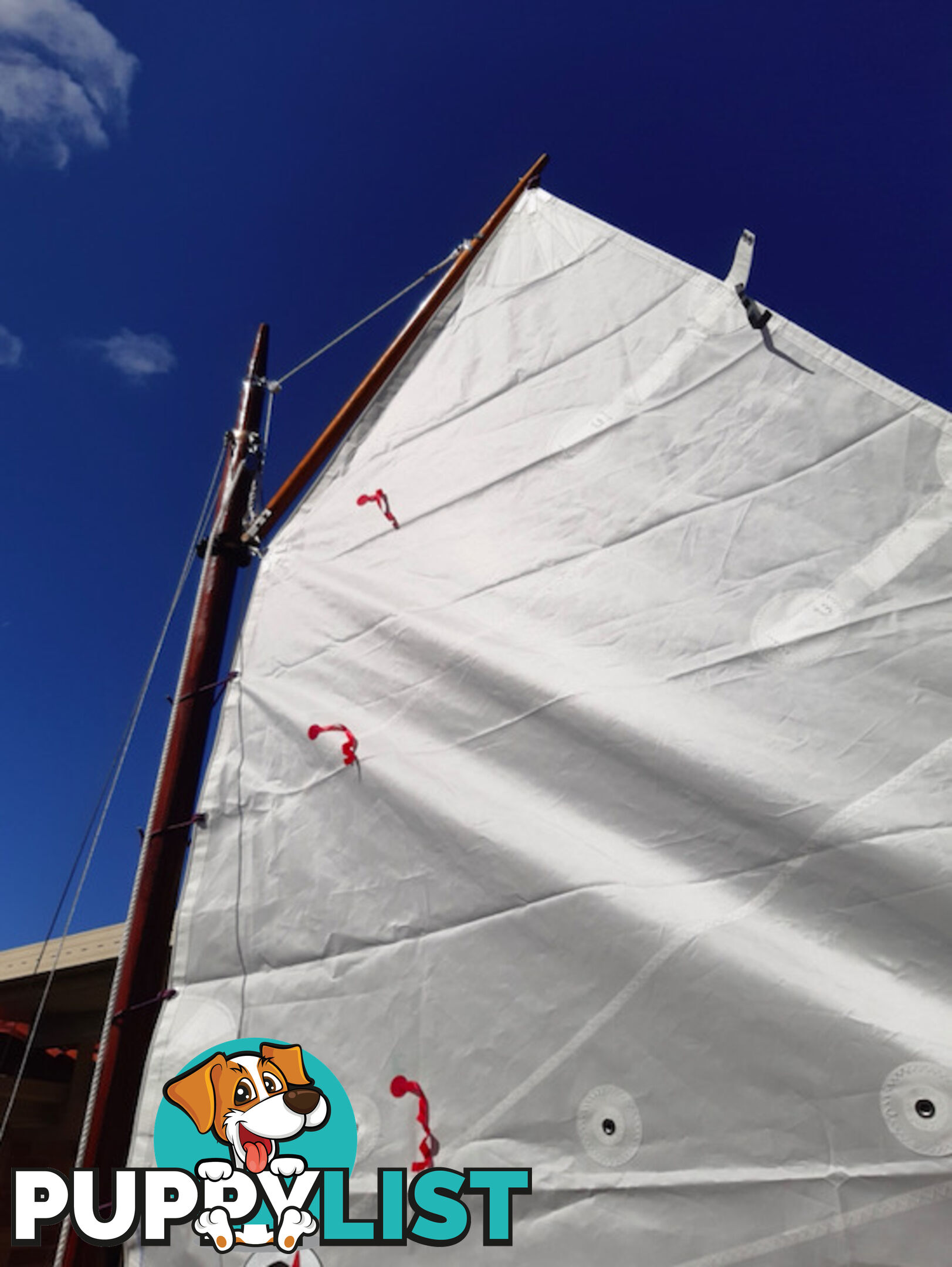 Sailing dinghy 4.3 metres long, wooden construction