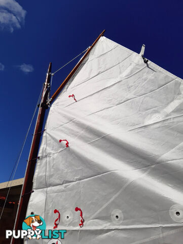 Sailing dinghy 4.3 metres long, wooden construction
