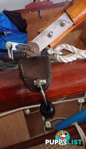 Sailing dinghy 4.3 metres long, wooden construction
