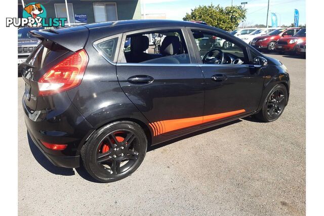 2010 FORD FIESTA   