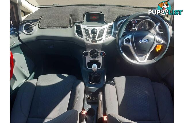 2010 FORD FIESTA   