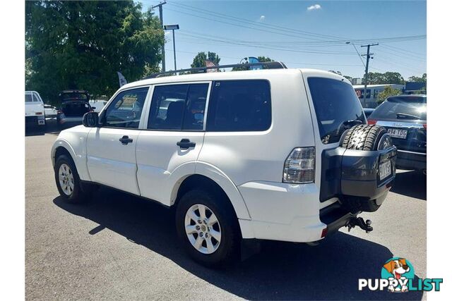 2014 MITSUBISHI PAJERO   