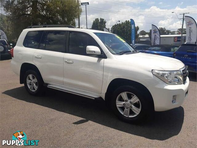 2012 Toyota Landcruiser VDJ200R MY12 Altitude (4x4) White 6 Speed Automatic Wagon