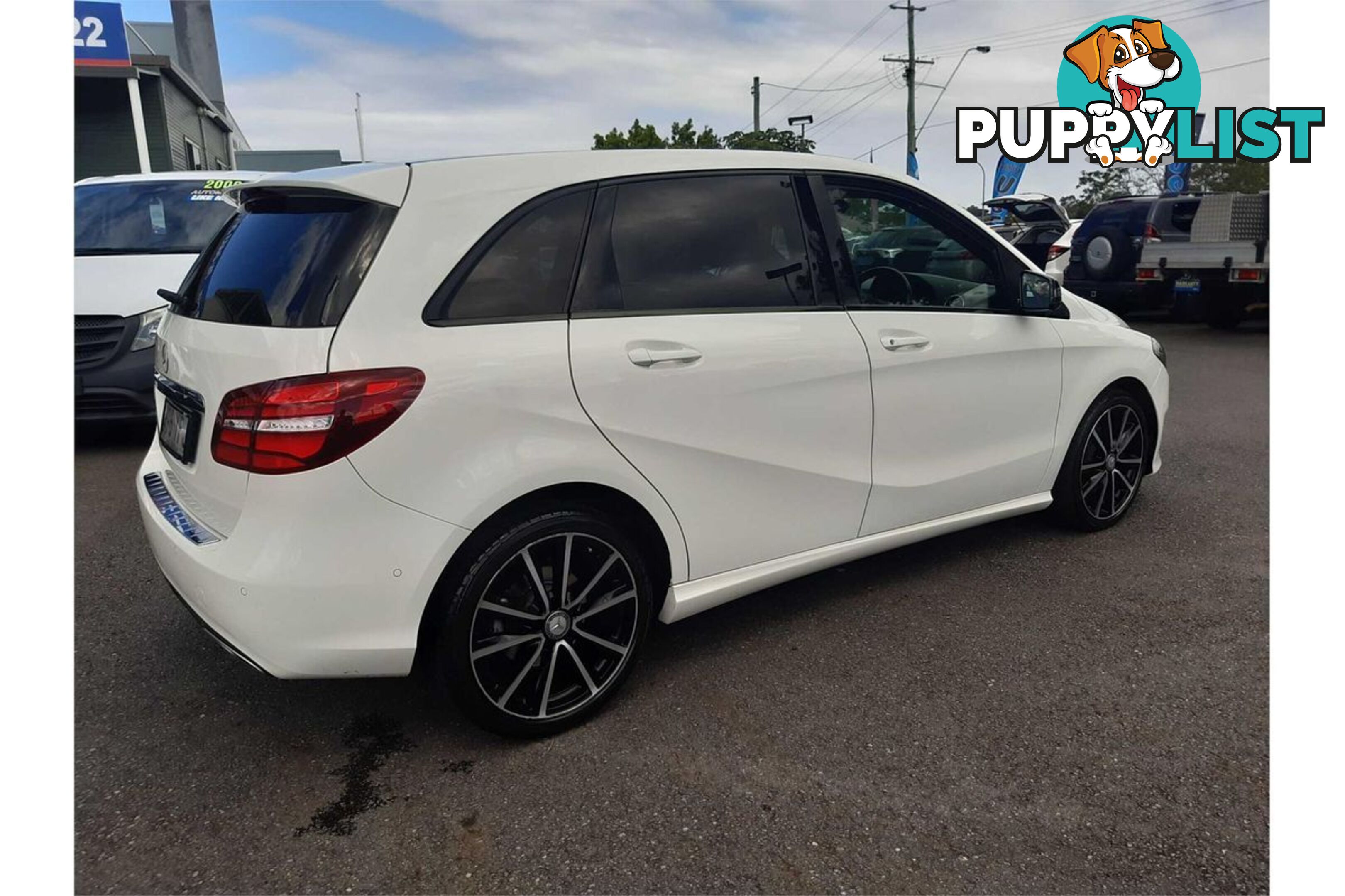 2017 MERCEDES-BENZ B200  246 MY17.5 5D HATCHBACK