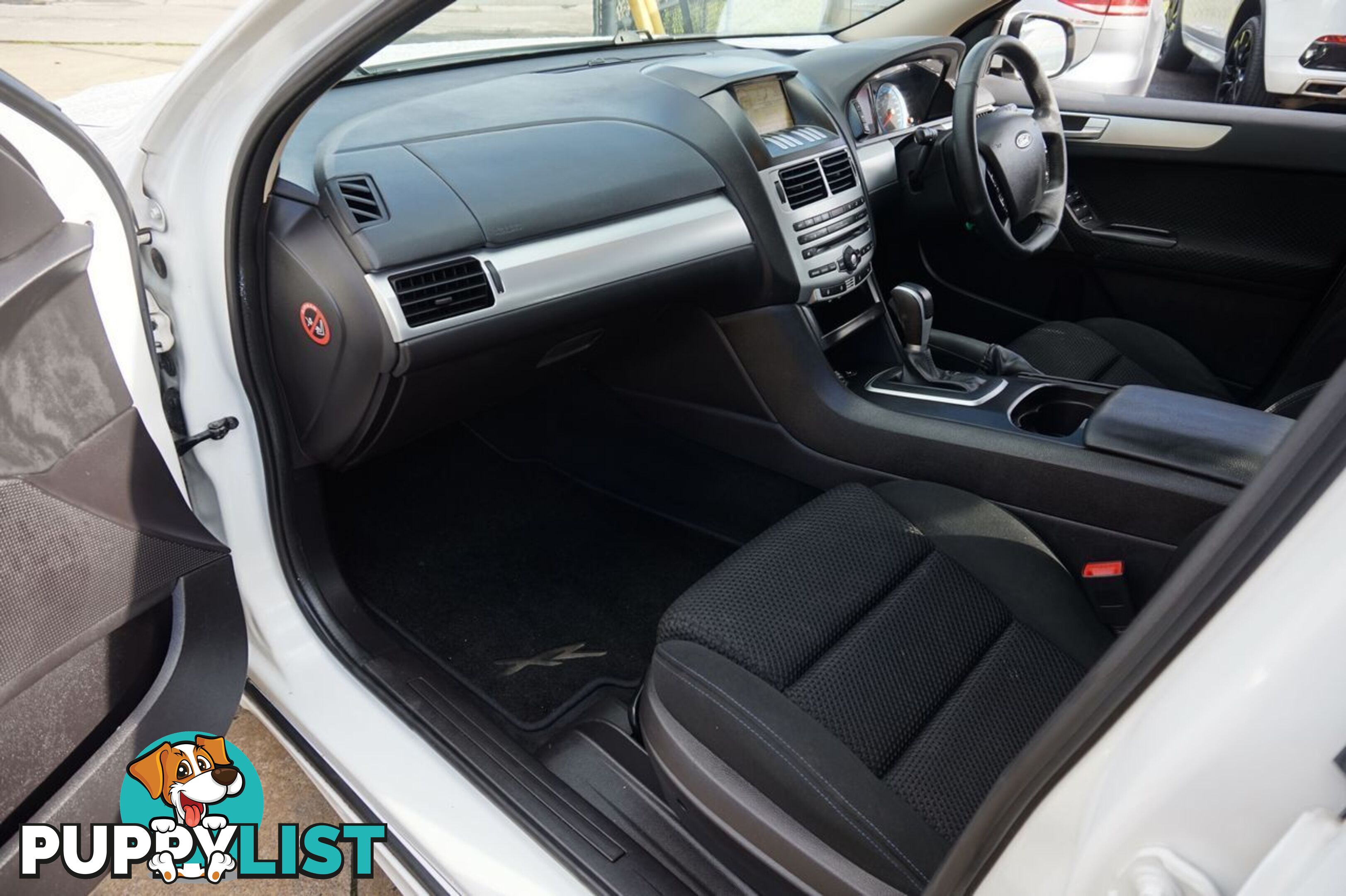 2011 FORD FALCON   SEDAN